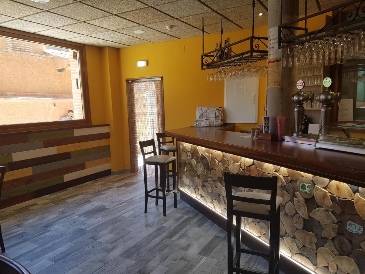 Hostal Los Esquiladores Anento Екстериор снимка