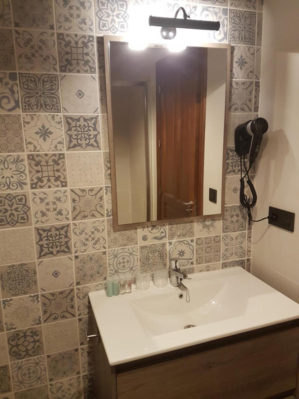 Hostal Los Esquiladores Anento Екстериор снимка